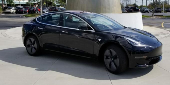 labākie sīkrīki: Tesla 3. modelis