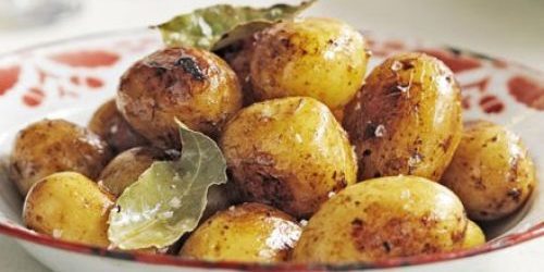 Receptes: Young kartupeļi, sautēti vīnā