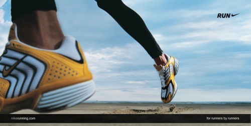 Sites par skriešanas: Nike + uzrauga jūsu sirdsdarbības, temps, nobraukums