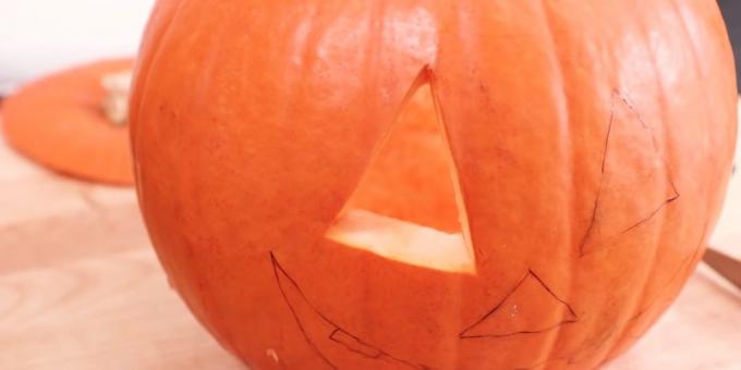 ķirbju uz Halloween: noņemiet cut-out daļa