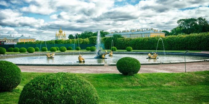 Skaistas vietas Krievijā. Peterhof