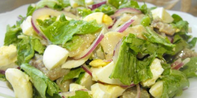 Receptes salāti bez majonēzes: salāti ar siļķi, olām un sīpoliem