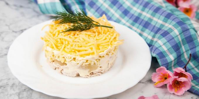 Vistas, ananāsu un siera salāti: vienkārša recepte