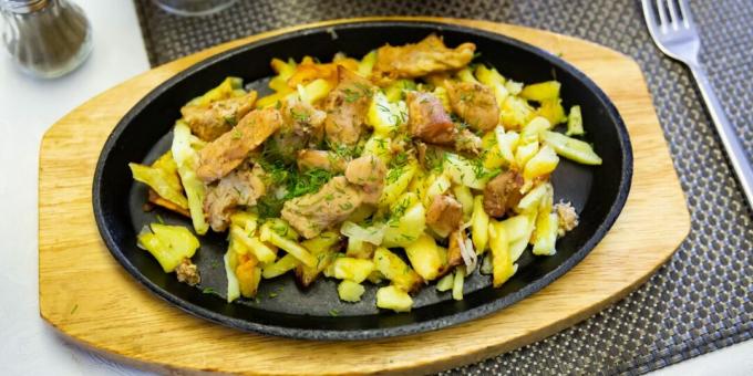 Cepti kartupeļi ar gaļu pannā