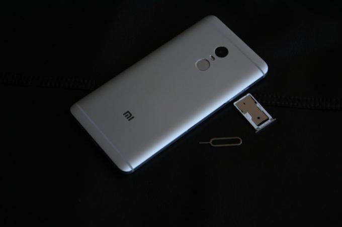 Xiaomi redmi 4. piezīme: slots SIM