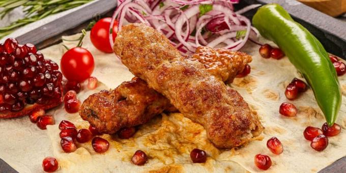 Sulīgs tītara kebabs