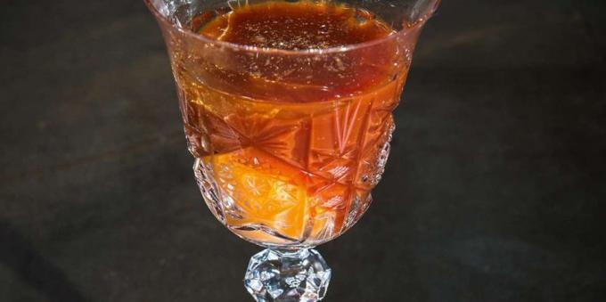 Alkoholiskie kokteiļi: Cocktail Hangover
