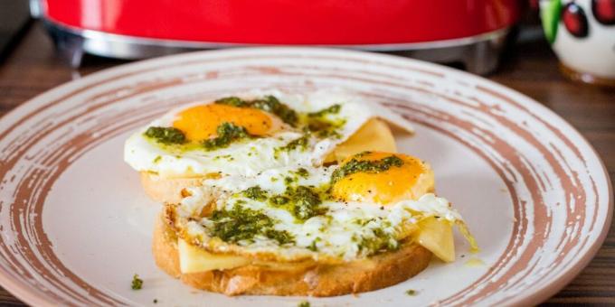 Olas ar pesto – lieliskas brokastis 5 minūtēs