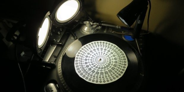 phenakistoscope: rotācija no diska