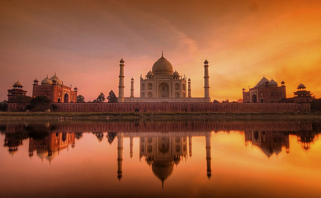 Saulriets pie Taj Mahal