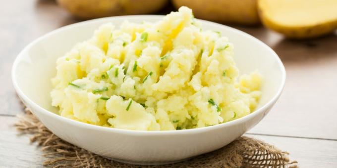 Čebureki ar kartupeļiem un zaļumiem: vienkārša pildījuma recepte