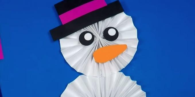 kā padarīt sniegavīrs: make acīm un degunu