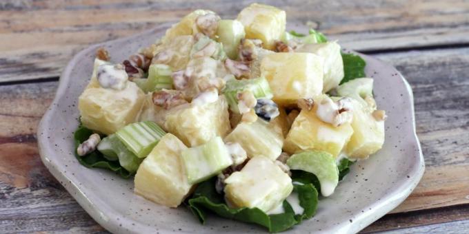 Salāti ar seleriju, ananāsu un valriekstiem