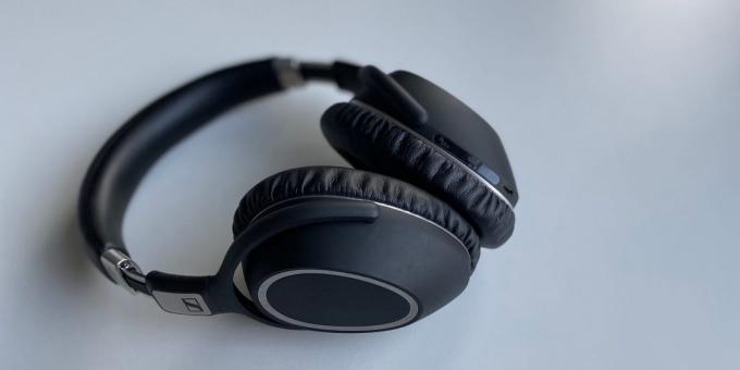 Austiņas Sennheiser PXC 550: izskats