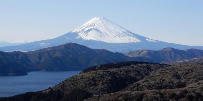 Āzijas teritorijā apzināti piesaista tūristus: Fudzi kalns, Japāna