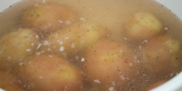 Cepti jaunie kartupeļi: sagatavojiet kartupeļus