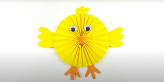 DIY Lieldienu amatniecība: krāsaina papīra vistas