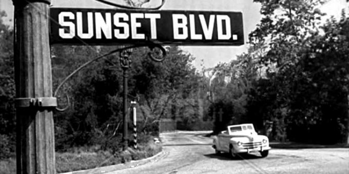 Filmu nosaukumi, mainīt nozīmi tulkojuma: Sunset Blvd - «Sunset Boulevard»