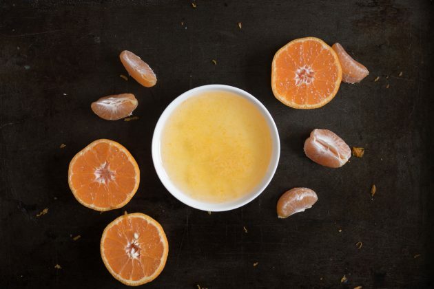 Mandarīna smalkmaizītes: pagatavojiet sīrupu