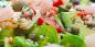 Kā veikt grieķu salāti: klasisko recepti un 5 visvairāk radošas idejas