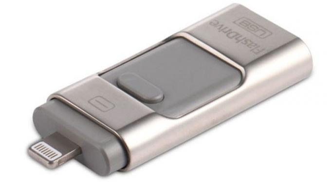 universāls flash drive