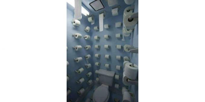 tualetes dizains: papīru uz sienas