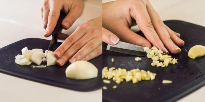 Kā pagatavot kartupeļus ar gaļu: sasmalciniet sīpolus un ķiplokus