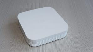 Pārskats Xiaomi Mi TV Box 3 Enhanced - smart set-top box 90 $