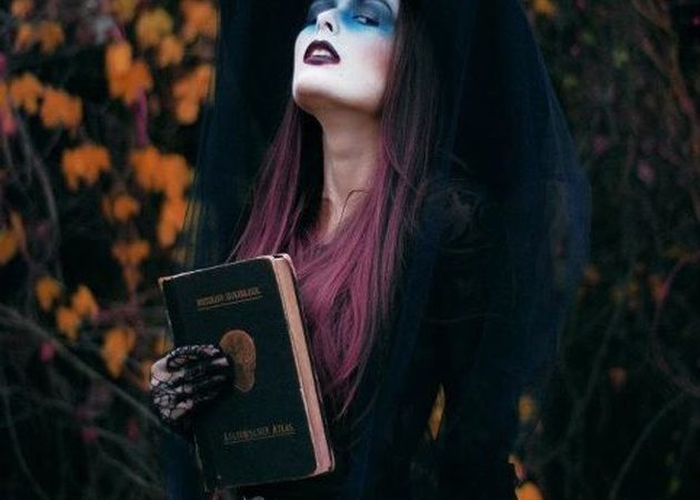 Aplauzums par Halloween: Witch 2