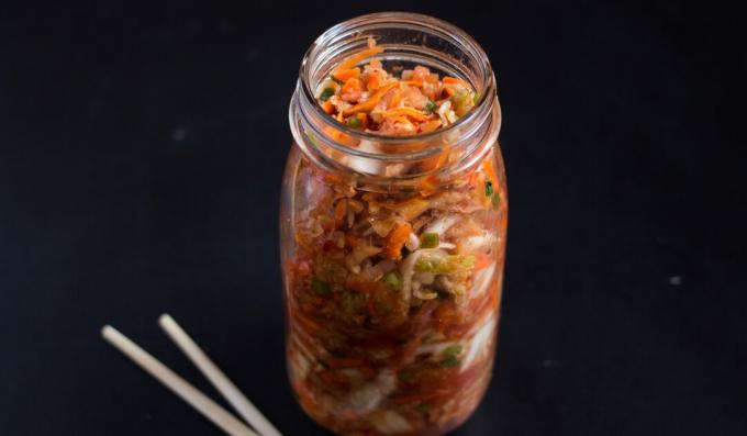 Korejas kāpostu kimchi