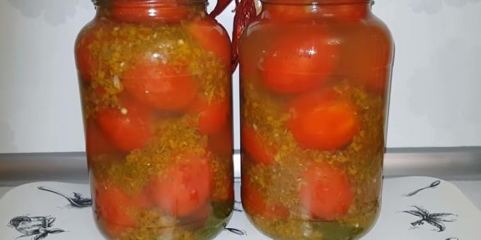 Receptes: Marinēti tomāti ar pipariem un burkānu