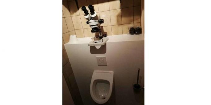 Mikroskops ar tualeti