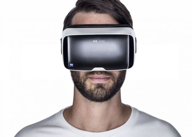 VR-sīkrīkus: Zeiss VR One