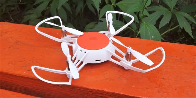 Mitu Mini RC Drone. skats no augšas