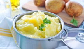 Kartupeļu biezeni ar trīs veidu sieru