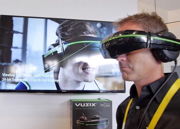 VR-sīkrīkus: Vuzix iWear Video Austiņas