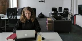 Darbs: Anna Savina, galvenais redaktors tiešsaistes izdevuma Accent